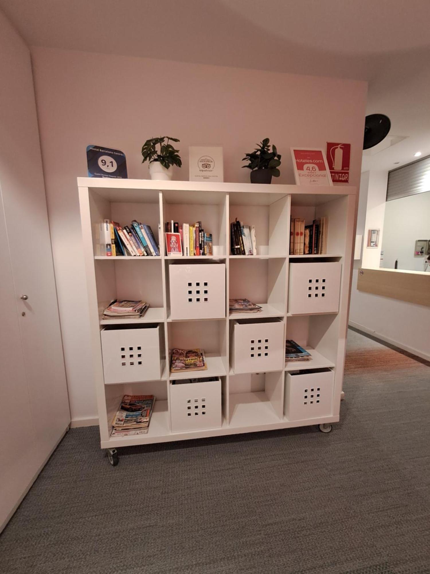 Hostal Barcelona Centro Luaran gambar
