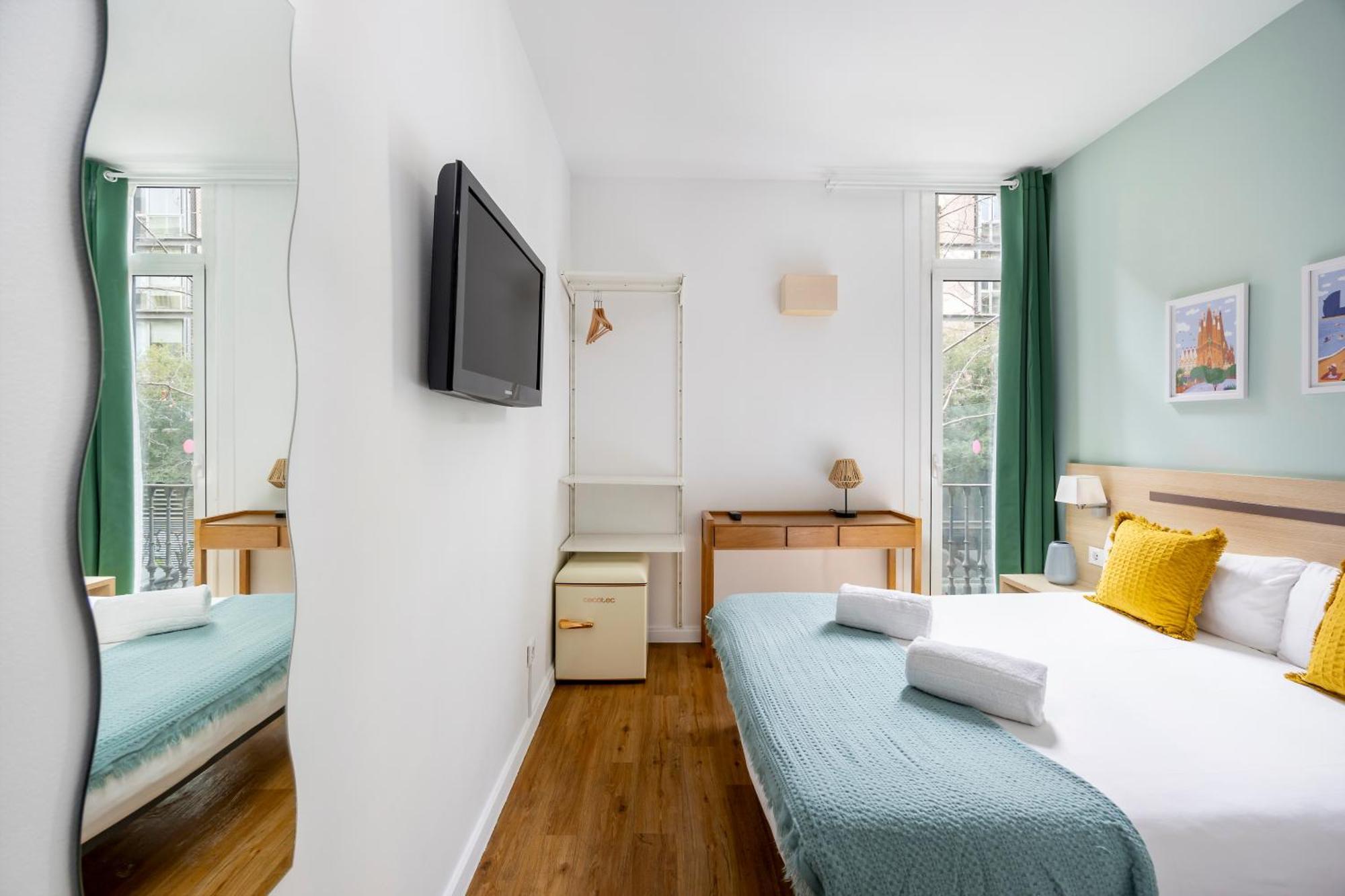 Hostal Barcelona Centro Luaran gambar