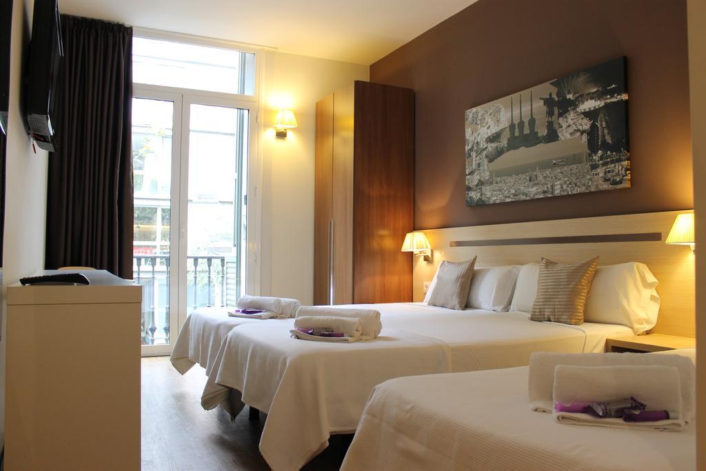 Hostal Barcelona Centro Luaran gambar