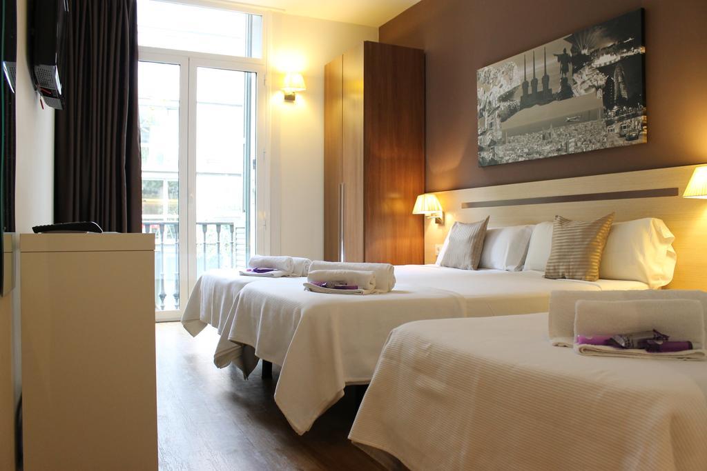 Hostal Barcelona Centro Luaran gambar