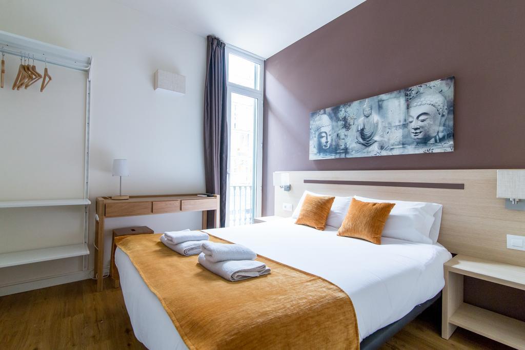 Hostal Barcelona Centro Luaran gambar