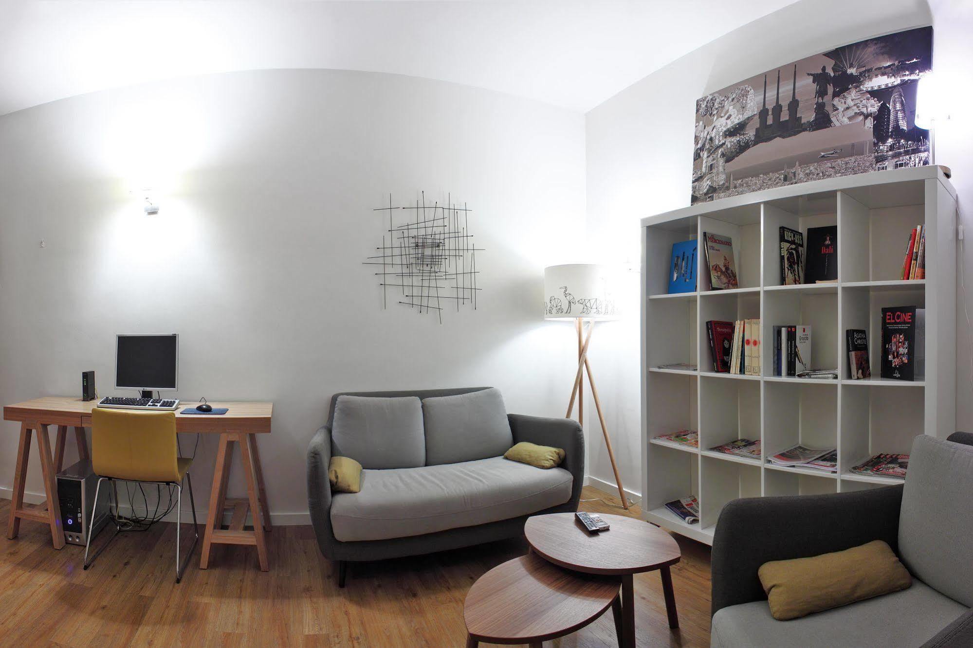 Hostal Barcelona Centro Luaran gambar